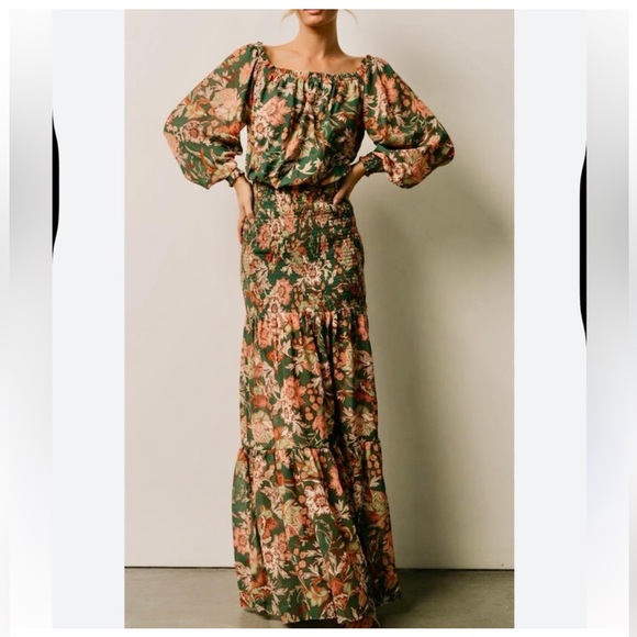 Flying Tomato Off The Shoulder Smocked Floral Maxi Dress Medium NWOT - Picture 1 of 11